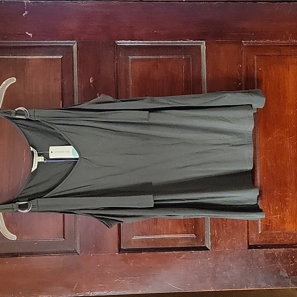 41 Hawthorne olive green cold shoulder top